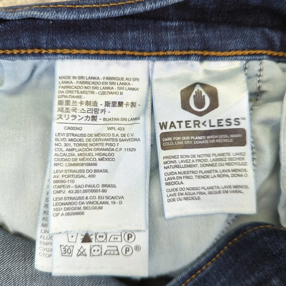 Levi's Classic Bootcut Jeans Women Size 12 Short Medium‎ Wash Denim Stretch